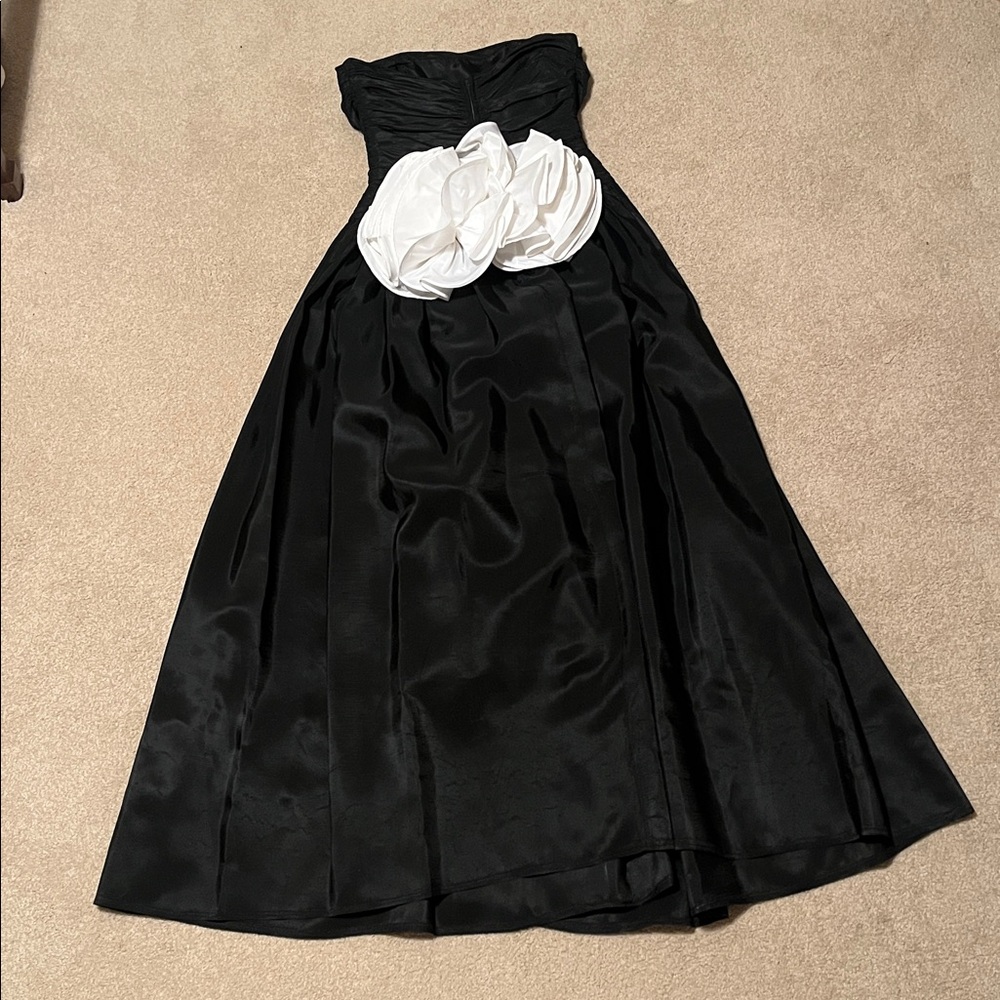 Lillie Rubin Vintage Strapless Dress- “crumb catcher” type “rouched” V bodice - Picture 12 of 13